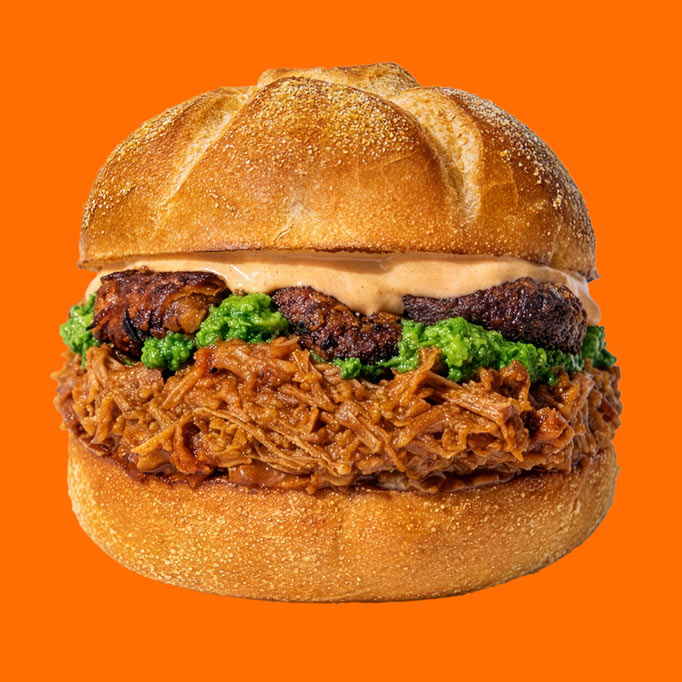 Sandwich with chicken alla cacciatora
